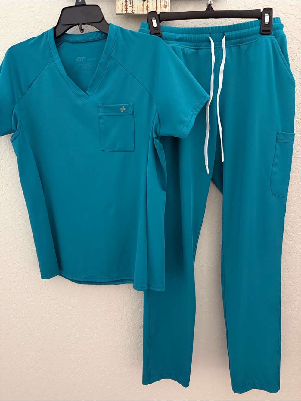 Teal Straight-Leg Women's Scrub Pants & Top Set